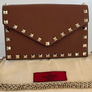 Valentino Garavani Rockstud Pebbled Leather Shoulder Bag / Crossbody / Clutch
